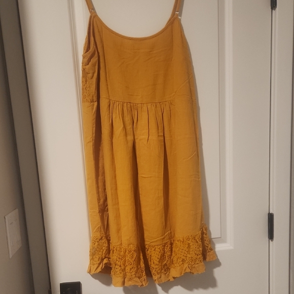 *NWT* Women's Umgee Mustard Lace Mini Dress Size Large - Picture 6 of 8